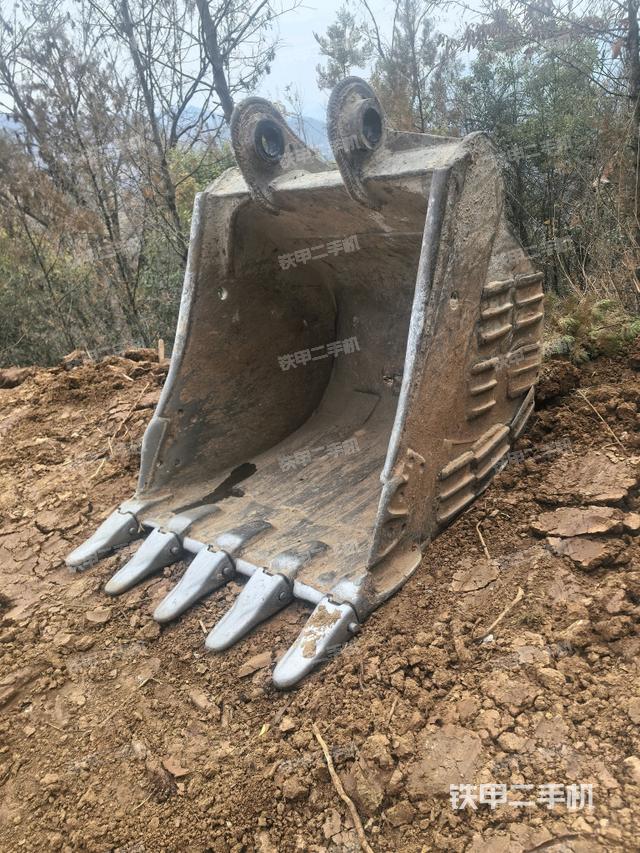 鏟斗右后整體（工作和回轉裝置）