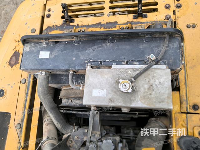 水箱+風(fēng)扇特寫(上車部件) 水箱+風(fēng)扇特寫(上車部件)