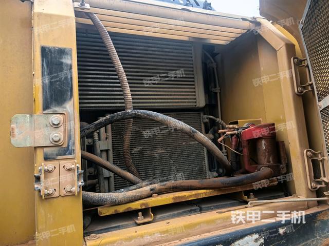 散熱器正面（大件艙室）