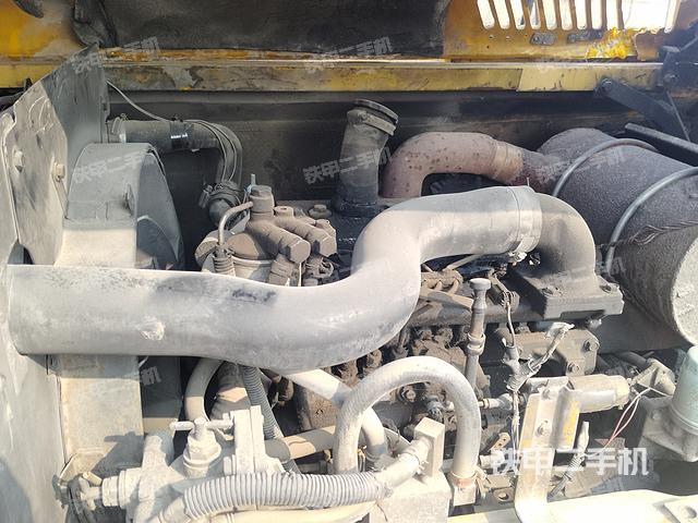 發(fā)動(dòng)機(jī)整體俯視(整機(jī)外觀) 發(fā)動(dòng)機(jī)整體俯視(整機(jī)外觀)