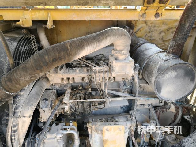 發(fā)動(dòng)機(jī)室（上車部件）