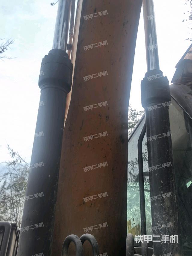 大臂油缸整體?豎拍（工作和回轉裝置）