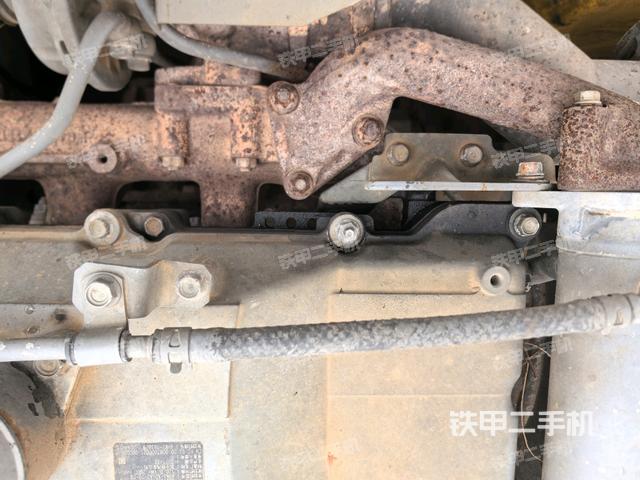 氣門室蓋螺絲特寫(上車部件) 氣門室蓋螺絲特寫(上車部件)