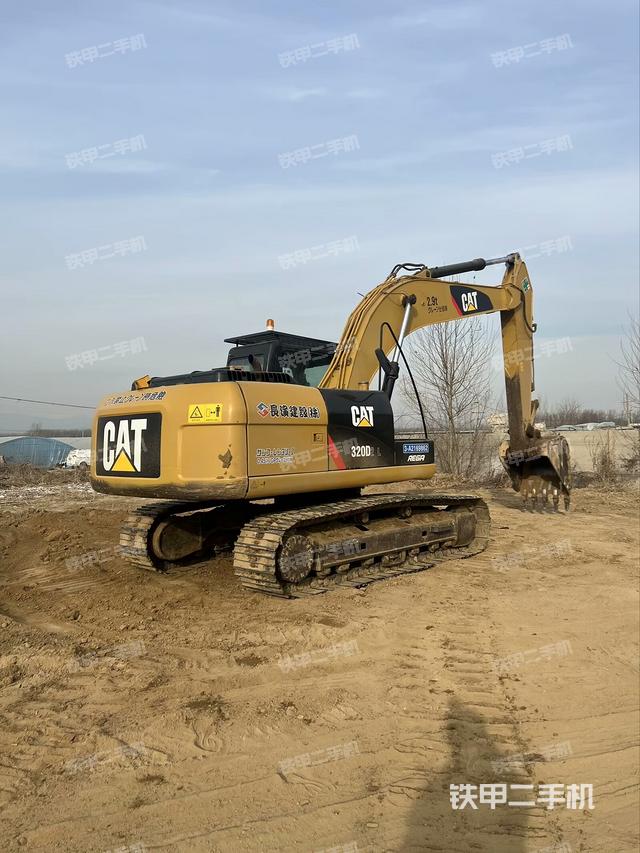 整機右后45°（整機外觀）