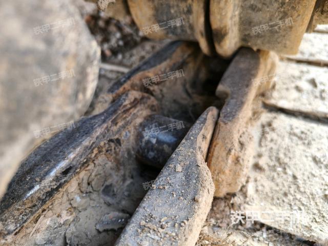 左側(cè)行走馬達(dá)蓋板（行走機(jī)構(gòu)）