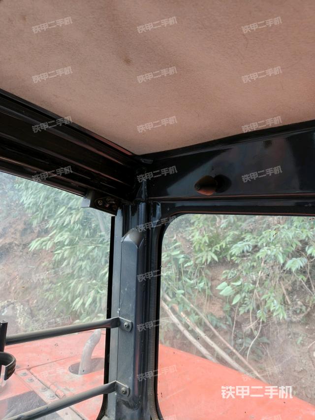 座椅左側(cè)控制臺(tái)/音響/含左手柄（駕駛室部分）