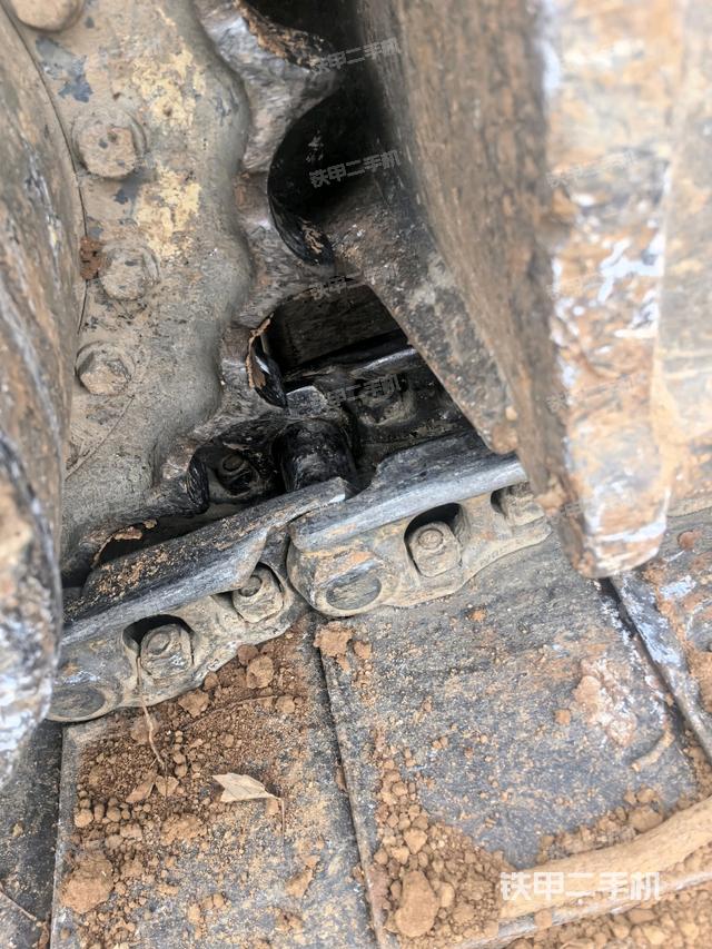 左側行走馬達蓋板（行走機構）