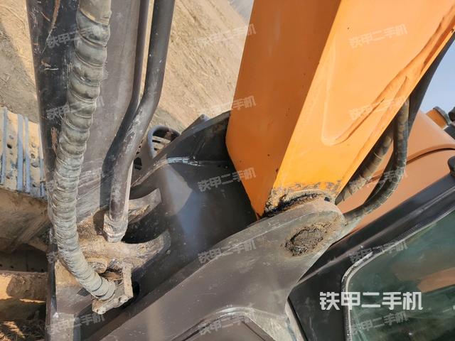 大臂根部?斜（工作和回轉(zhuǎn)裝置）