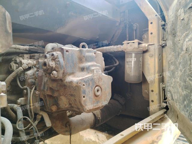 液壓泵斜45?左（大件艙室）