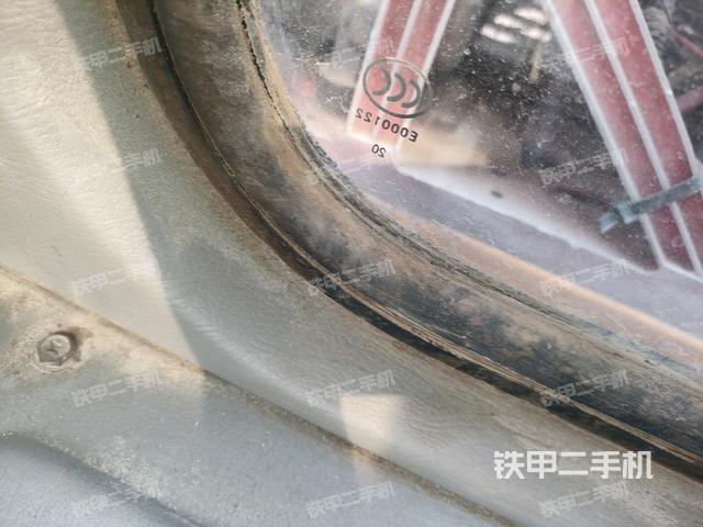 后窗玻璃角標(biāo)(駕駛室部分) 后窗玻璃角標(biāo)(駕駛室部分)