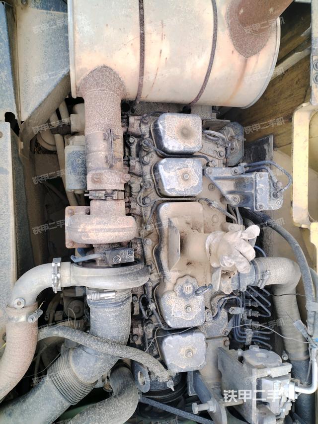 氣門室蓋螺絲特寫（上車部件）