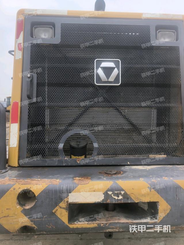 散熱器正面(動力系統(tǒng)) 散熱器正面(動力系統(tǒng))