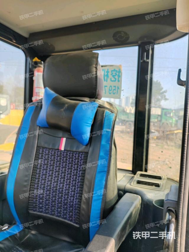 后窗玻璃角標(biāo)（駕駛室部分）