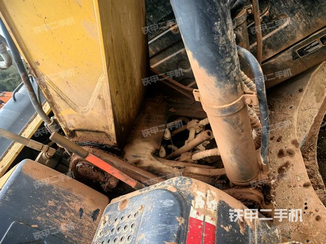 大臂根部?斜視（工作和回轉(zhuǎn)裝置）