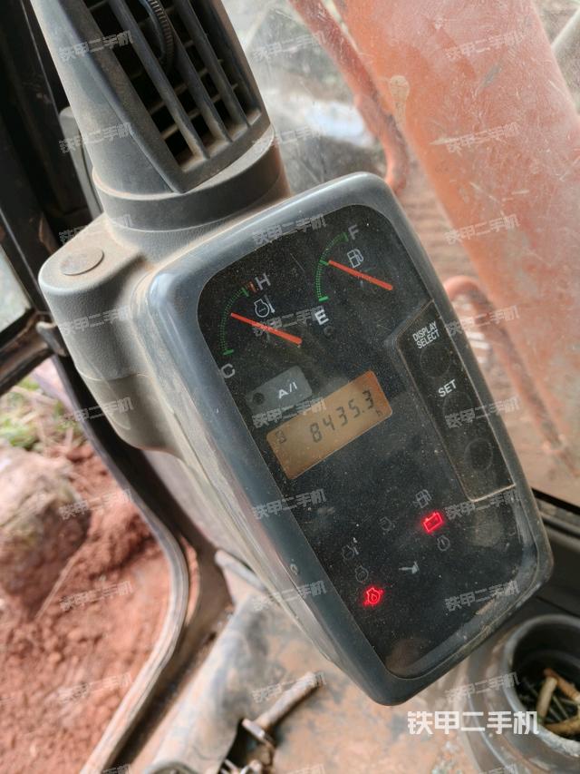 后窗玻璃角標(biāo)（駕駛室部分）