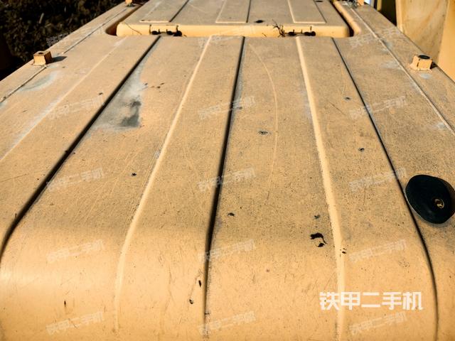 駕駛室頂部俯視（上車部件）