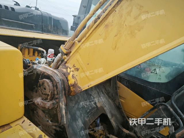 大臂根部?斜視（工作和回轉(zhuǎn)裝置）