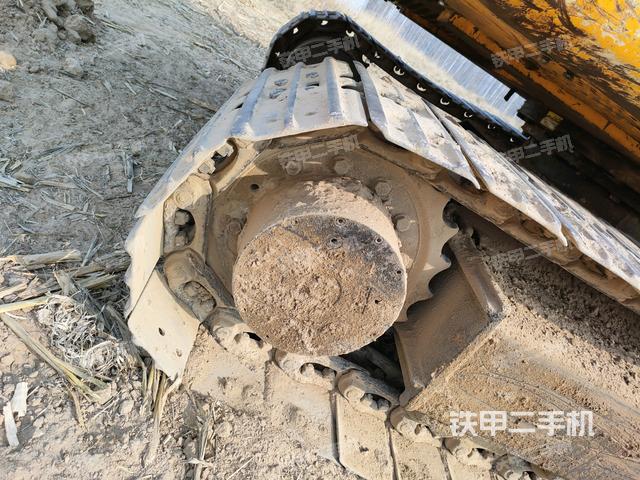 左驅(qū)動輪（行走機(jī)構(gòu)）