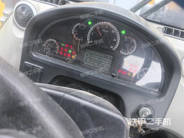 儀表盤(駕駛室部分) 儀表盤(駕駛室部分)