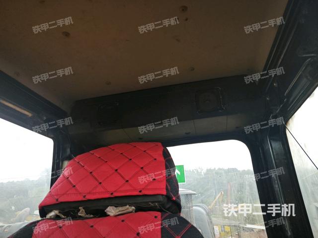 座椅后部（駕駛室部分）