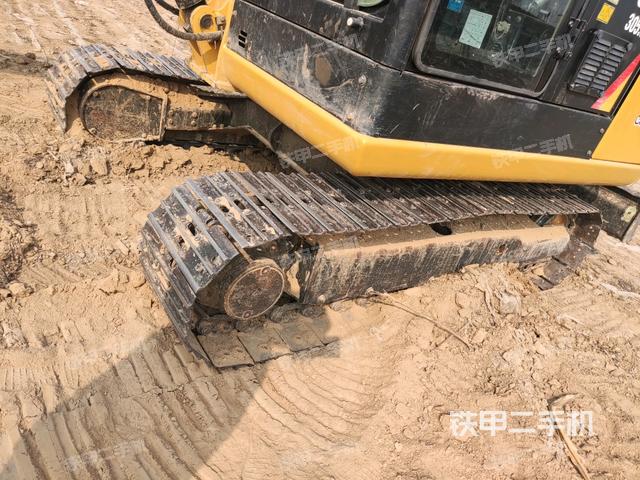 右側(cè)履帶整體?(行走機(jī)構(gòu)) 右側(cè)履帶整體?(行走機(jī)構(gòu))