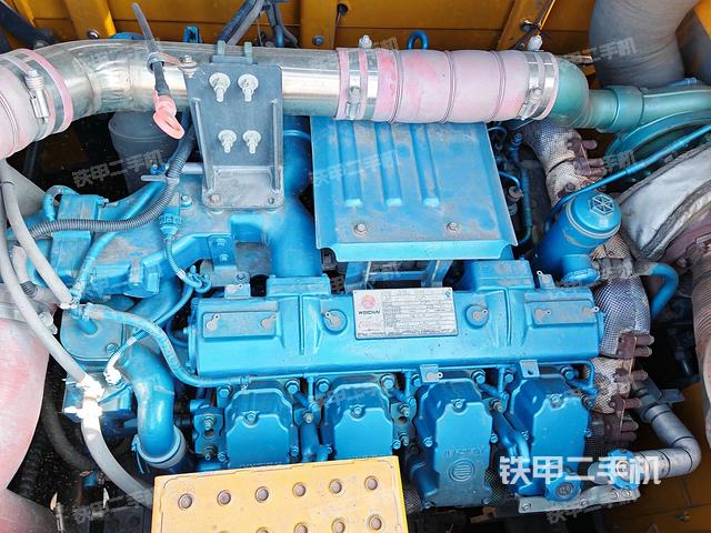發(fā)動機(jī)整體俯視(整機(jī)外觀) 發(fā)動機(jī)整體俯視(整機(jī)外觀)