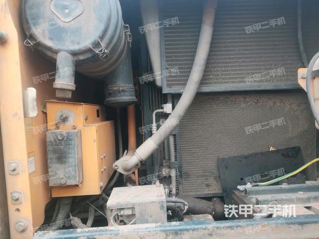 散熱器正面（大件艙室）