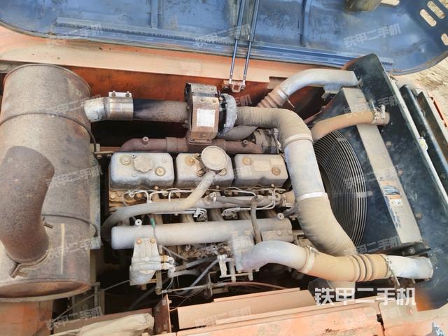 氣門室蓋螺絲特寫(xiě)（上車部件）