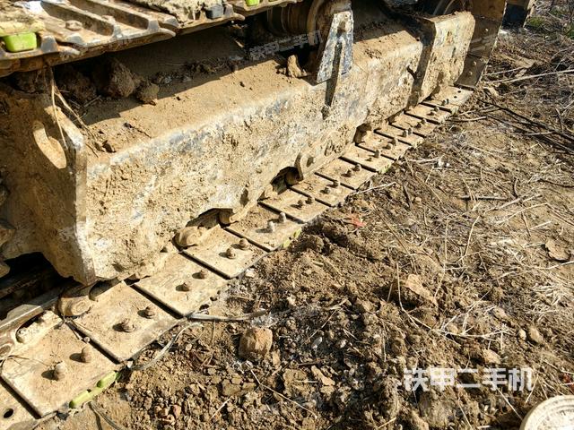 右側(cè)履帶整體?（行走機(jī)構(gòu)）