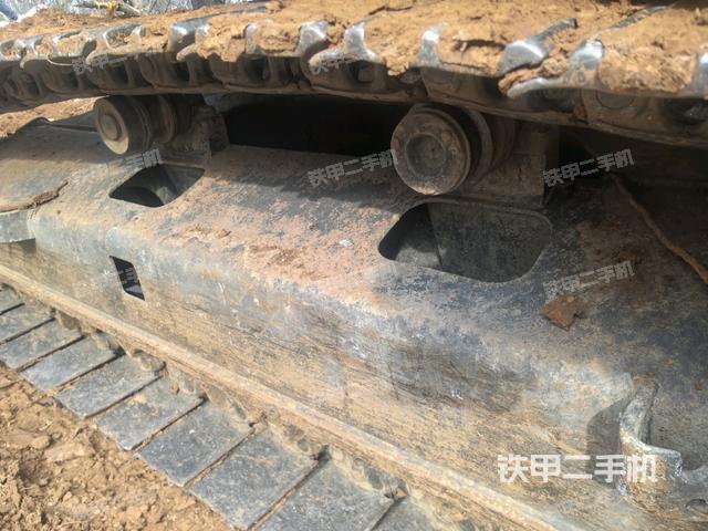 右側履帶整體（行走機構）