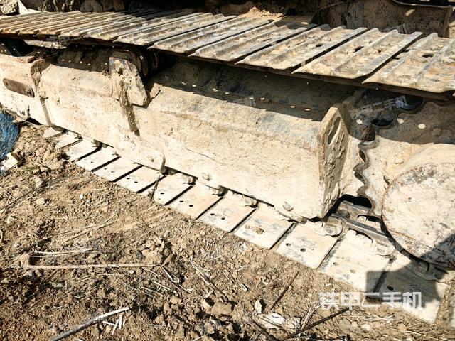 右側履帶整體?（行走機構）