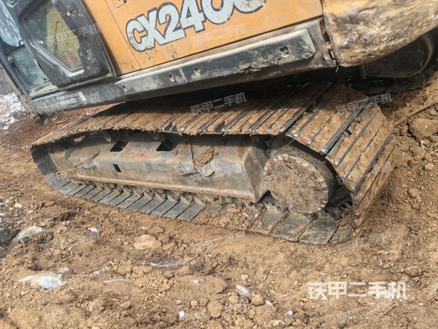 左側履帶整體?（行走機構）