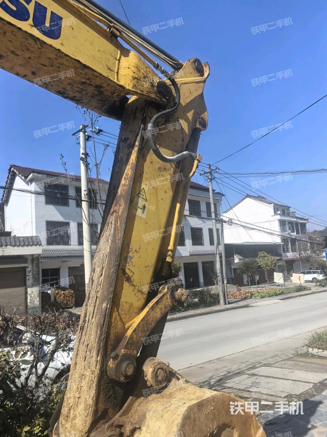 小臂整體右前(工作和回轉(zhuǎn)裝置) 小臂整體右前(工作和回轉(zhuǎn)裝置)