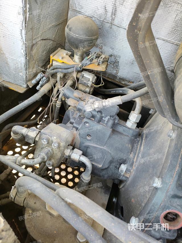 液壓泵室（大件艙室）