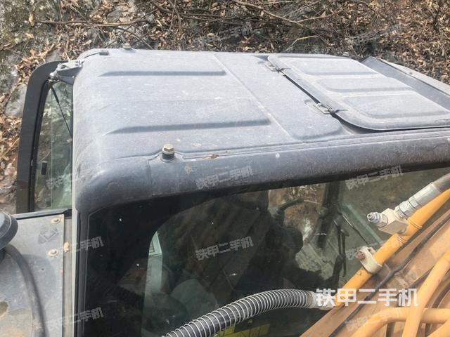 駕駛室頂部俯視（上車部件）