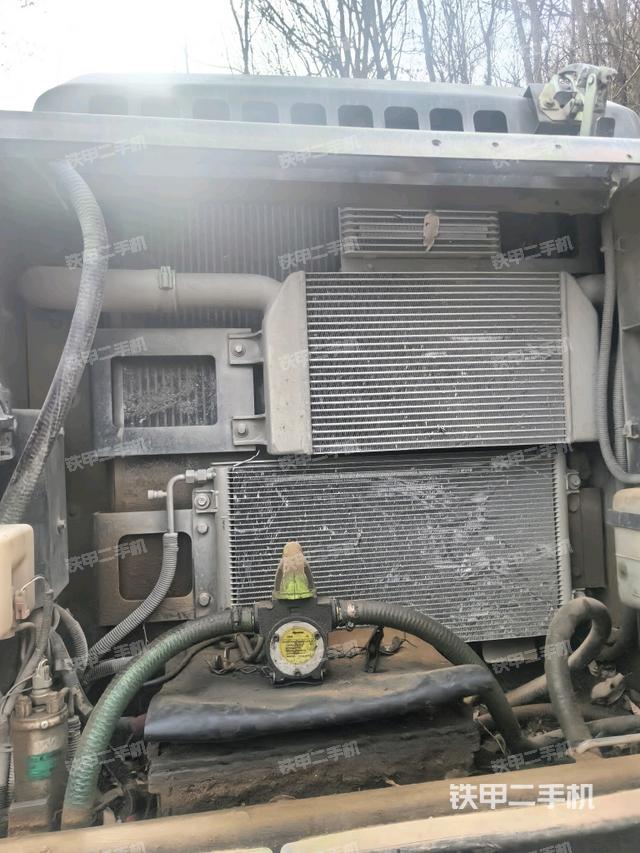 散熱器正面（大件艙室）