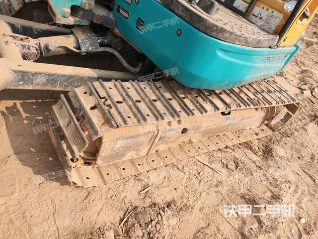 左側(cè)履帶整體?（行走機構(gòu)）