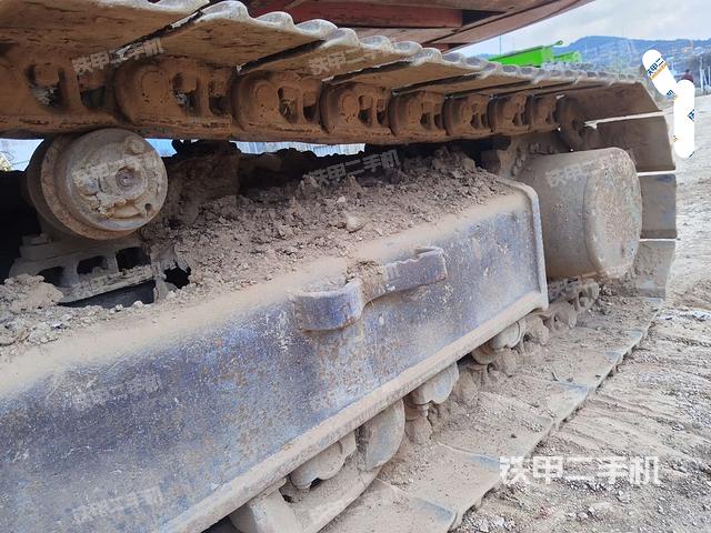 右驅(qū)動(dòng)輪（行走機(jī)構(gòu)）