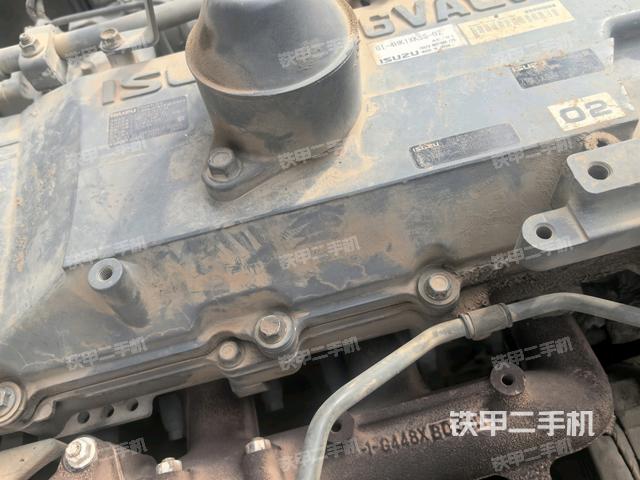 氣門室蓋螺絲特寫（上車部件）