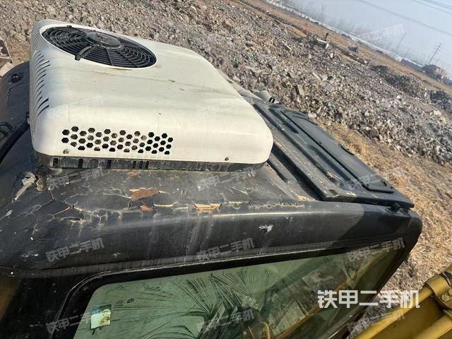 駕駛室頂部（整機(jī)外觀）