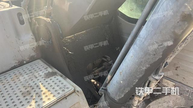 大臂根部?斜視（工作和回轉(zhuǎn)裝置）