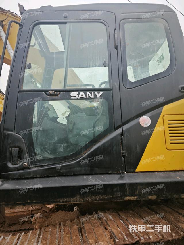 駕駛室正側(cè)（駕駛室部分）