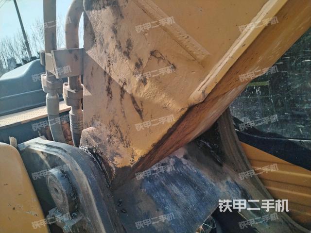 大臂根部?斜視（工作和回轉(zhuǎn)裝置）