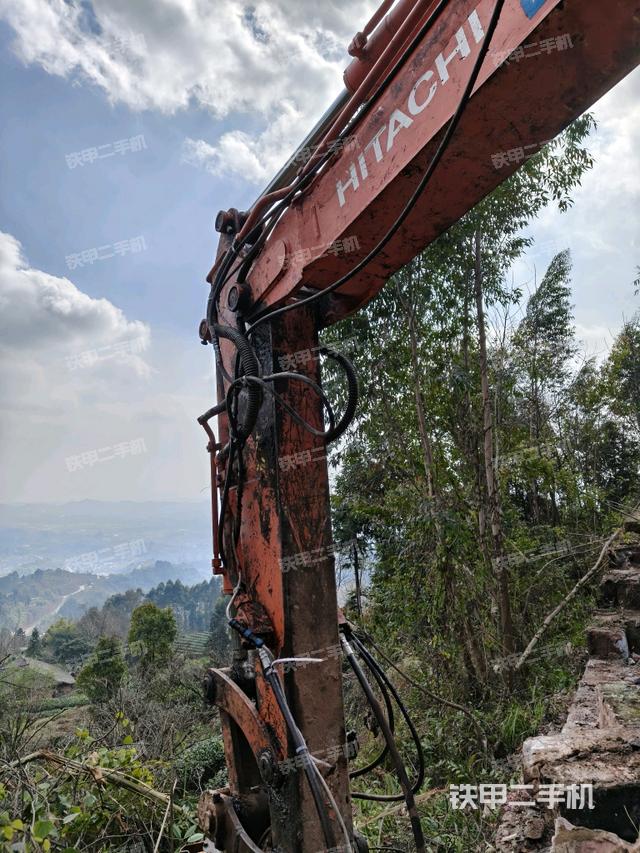 大臂根部?斜（工作和回轉(zhuǎn)裝置）