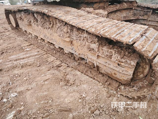 左側(cè)履帶整體?（行走機構(gòu)）