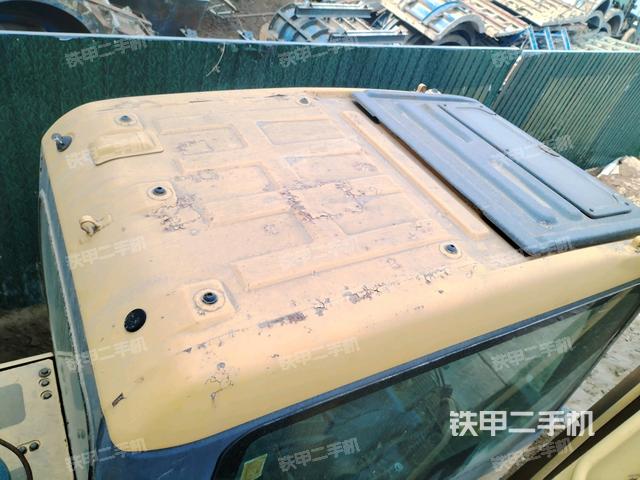 駕駛室頂部俯視（上車部件）