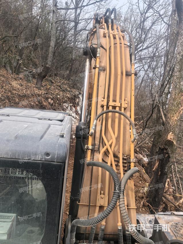 大臂背部俯視（工作和回轉裝置）