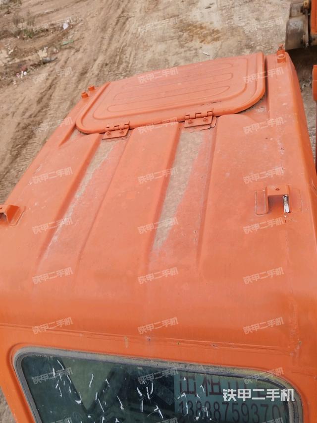 駕駛室頂部俯視（上車部件）