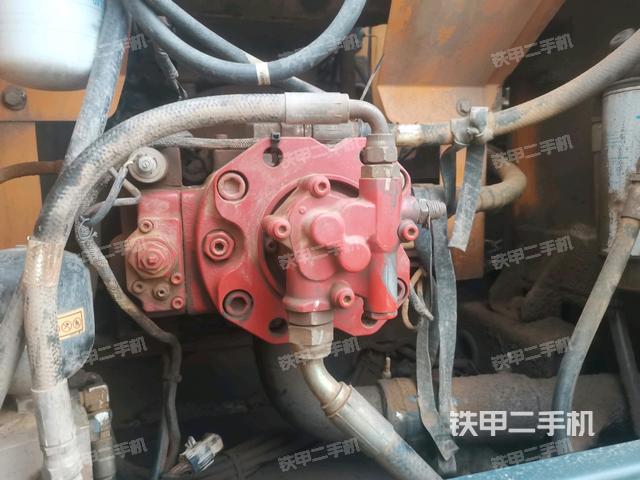 液壓泵斜45?左（大件艙室）