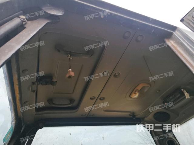 頂棚整體(駕駛室部分) 頂棚整體(駕駛室部分)